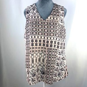 New Directions pull over sleeveless blouse size M